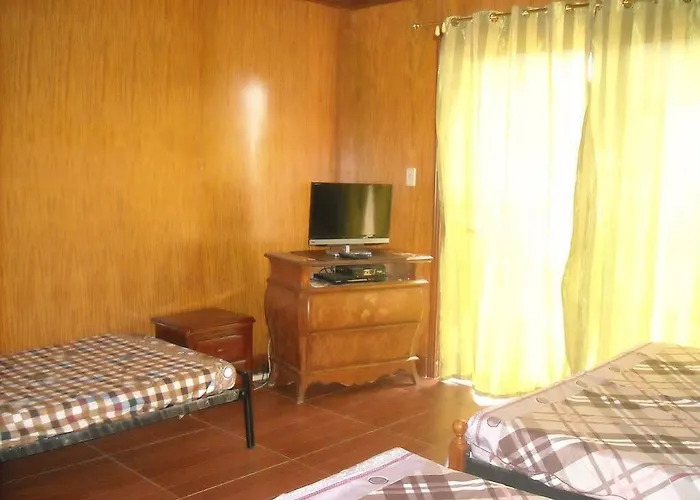 Hostel Ch Guest *